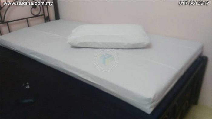 hostel mattress