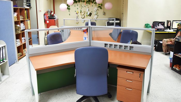 office workstation cluster of 9