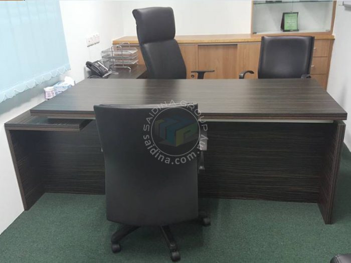 Director Table