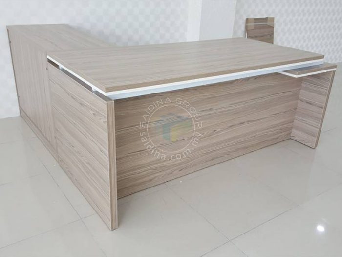 Director Table