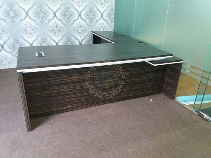 Director Table