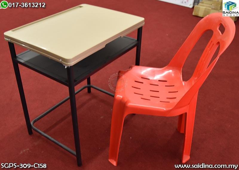 school desk and chairs
