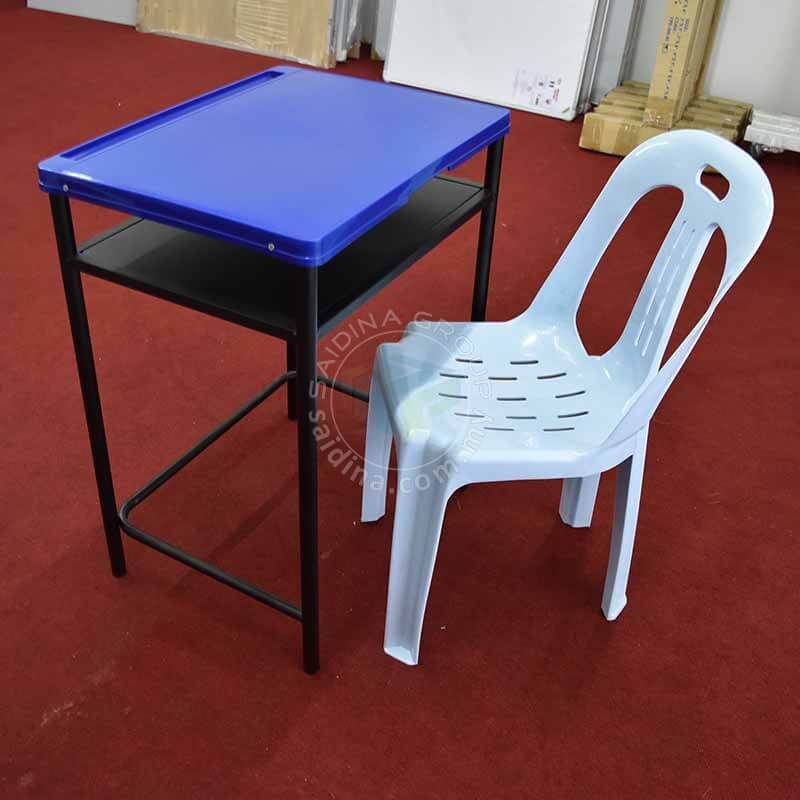school desk and chairs
