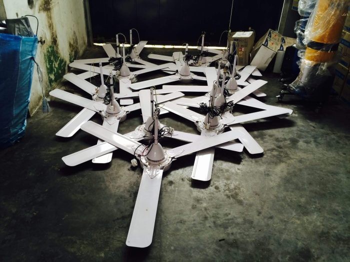 Ceiling Fan c/w wire and plug